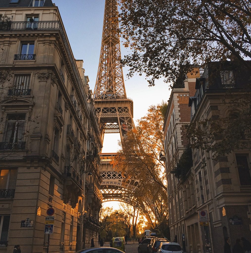 tower, eiffel tower, road-6521842.jpg